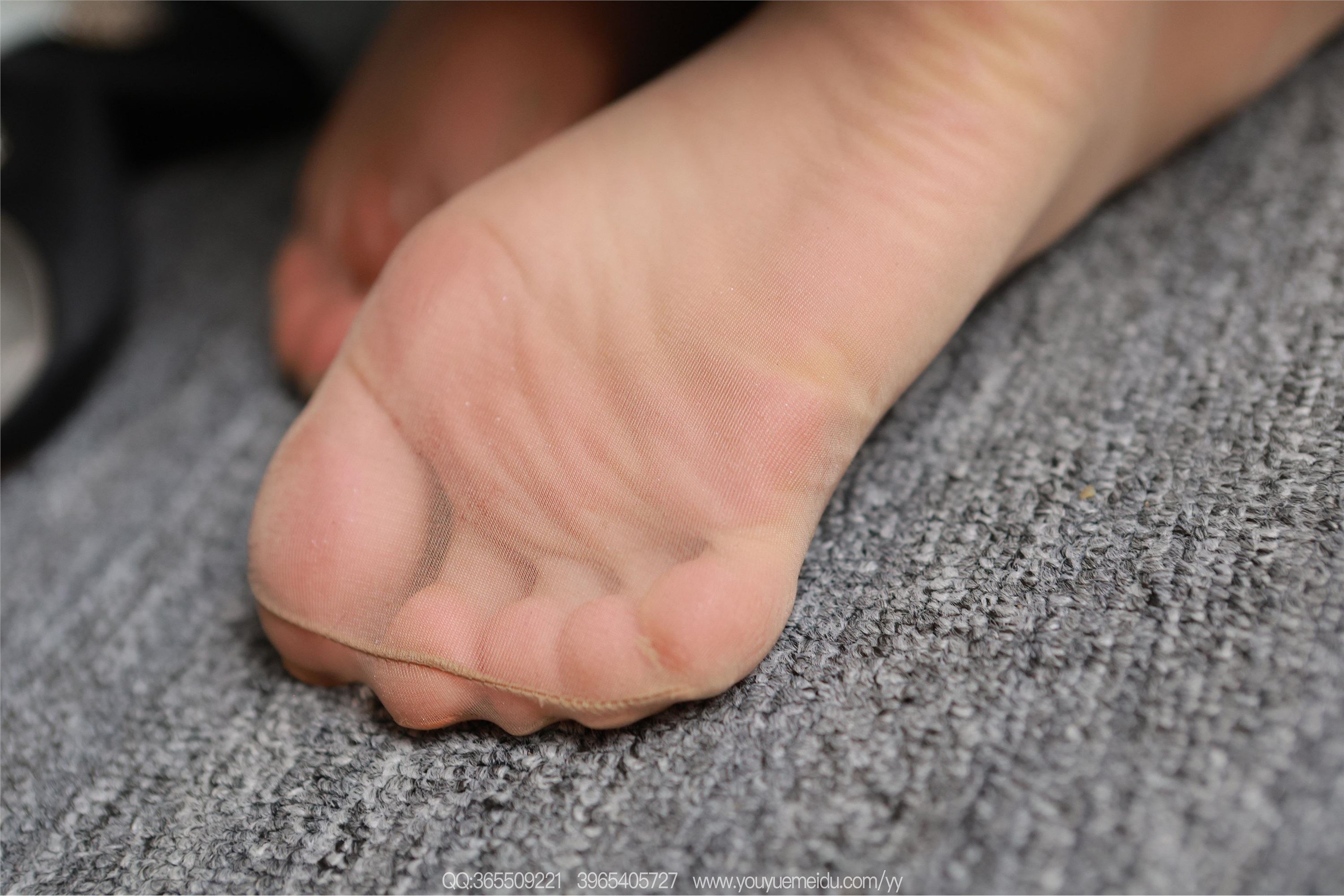 IESS异思趣向  2025.09.24 丝享家 2166 兔兔《极致包臀裙》